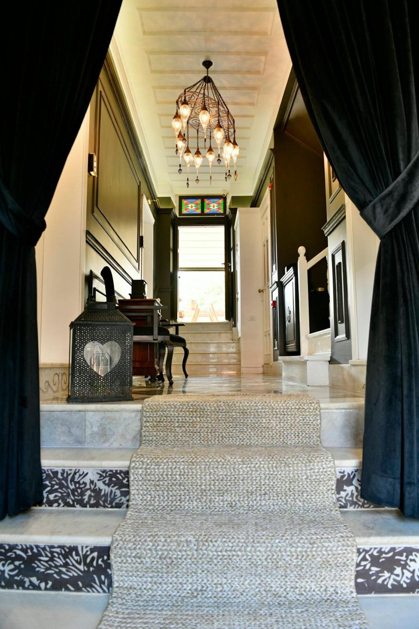 Siyah Lale Cunda 1841 (Adults Only) Hotel Ayvalik Exterior photo