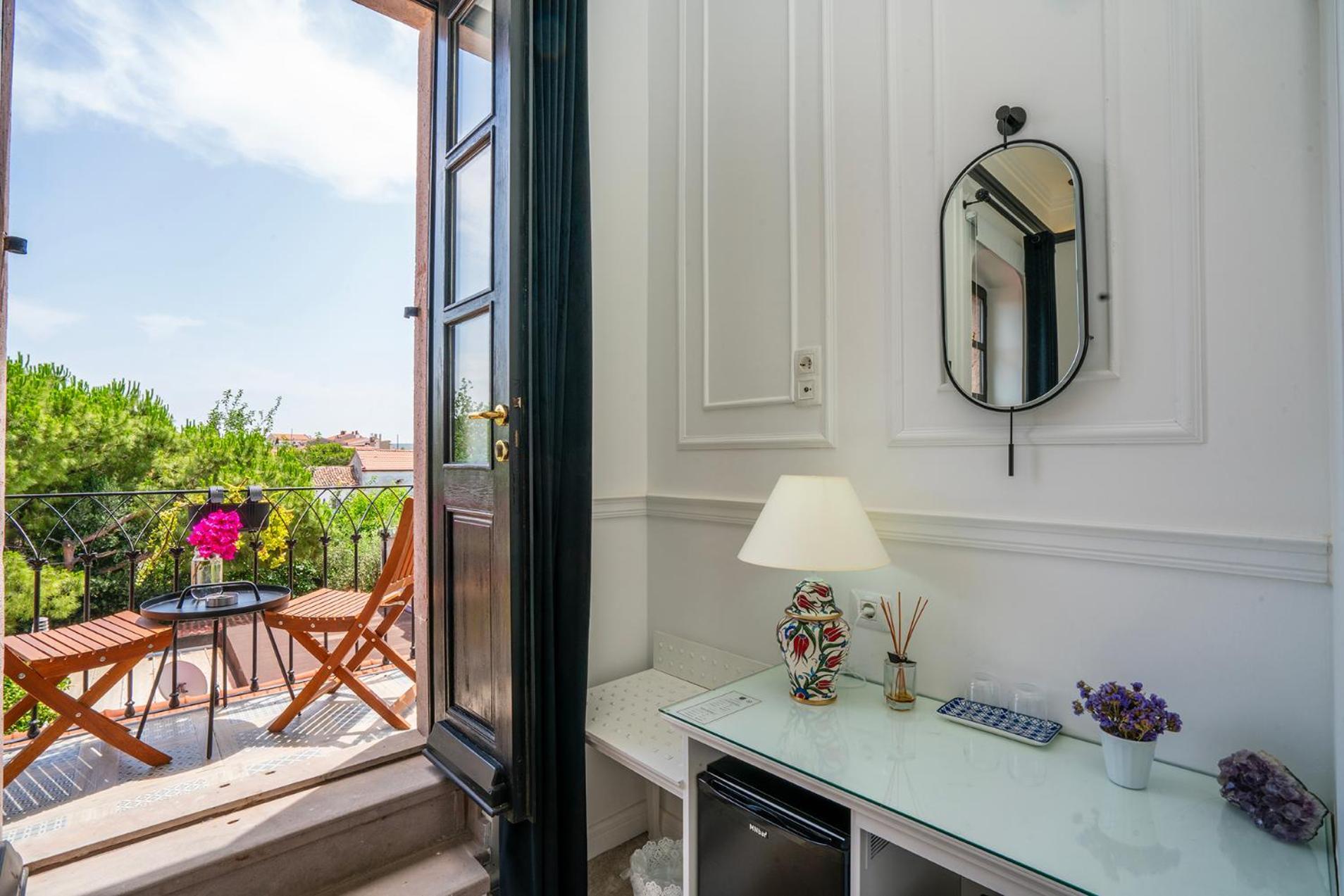 Siyah Lale Cunda 1841 (Adults Only) Hotel Ayvalik Exterior photo